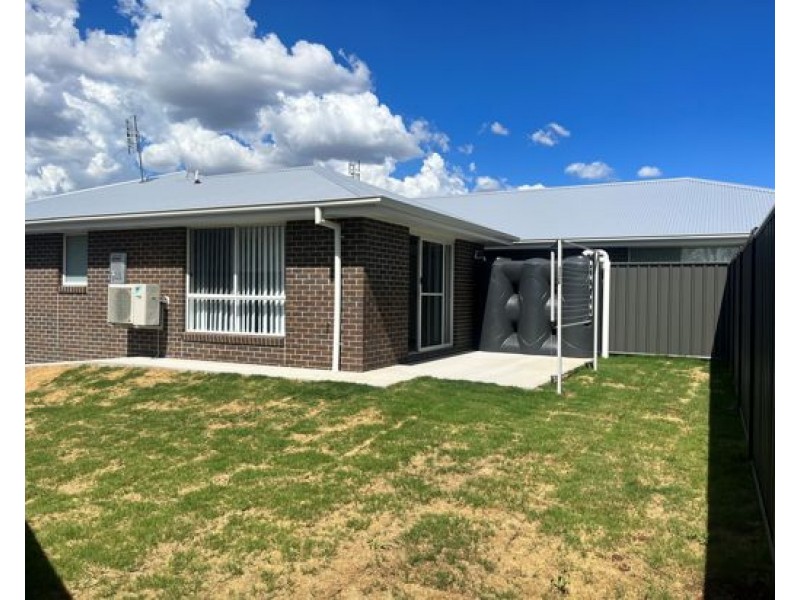 15a Hanbury Place, Tamworth NSW 2340