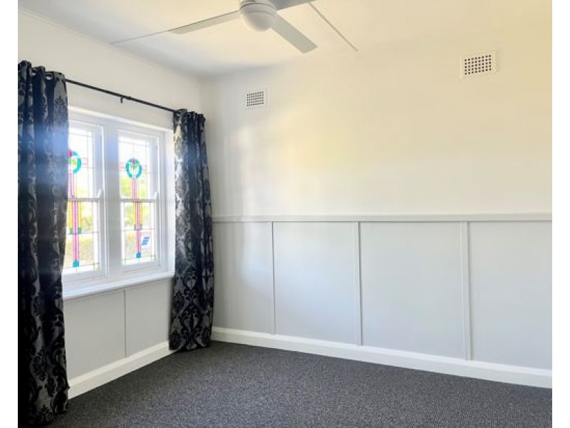 51 Mathews Street, Tamworth NSW 2340