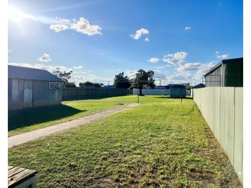 51 Mathews Street, Tamworth NSW 2340