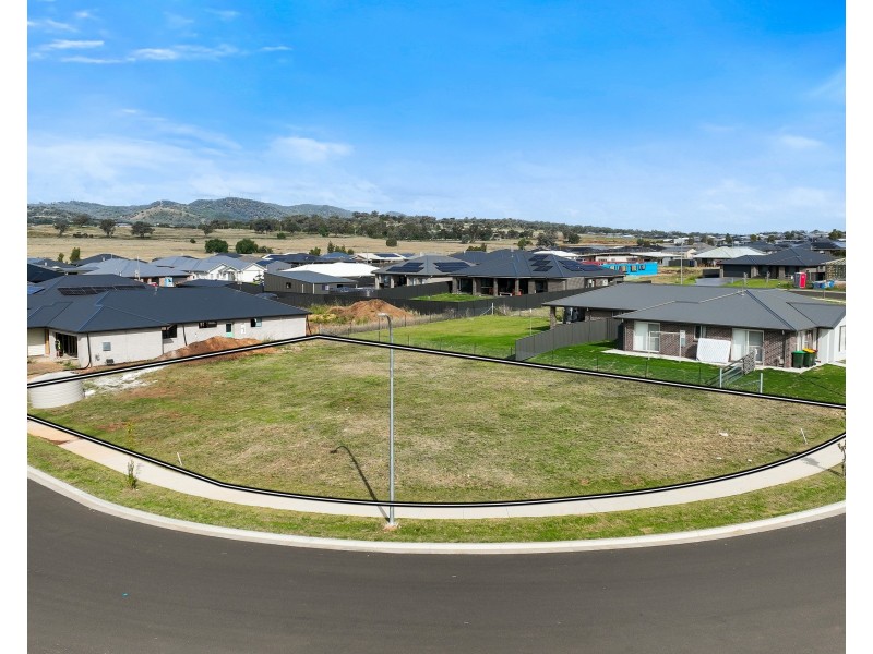 16 Peppercress Court, Tamworth NSW 2340