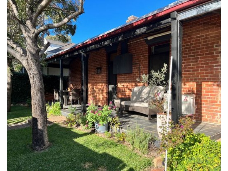 43 Bourke Street, Tamworth NSW 2340
