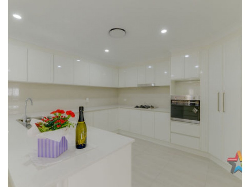2/3 Francis Avenue, Tamworth NSW 2340