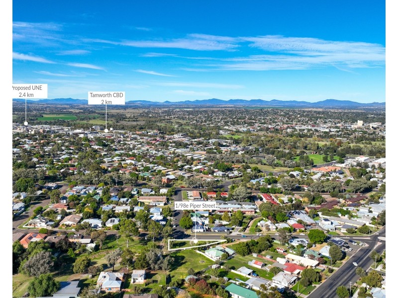 1/98E Piper Street, Tamworth NSW 2340