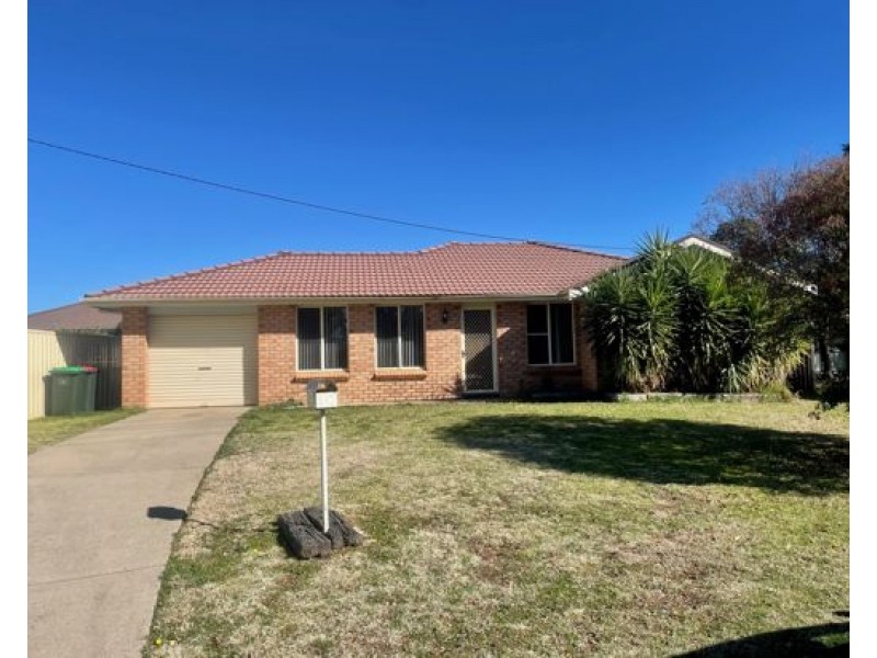 41 Flinders Street, Tamworth NSW 2340