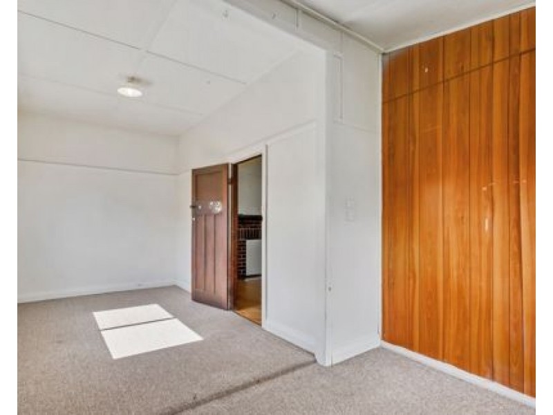 85 Crown Street, Tamworth NSW 2340