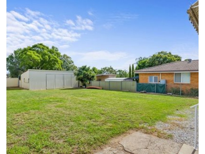 85 Crown Street, Tamworth NSW 2340