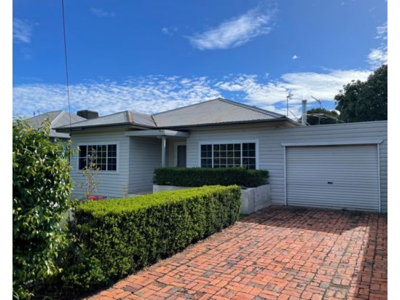 32 North Street, Tamworth NSW 2340