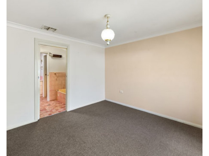 9 Kurrajong Street, Tamworth NSW 2340