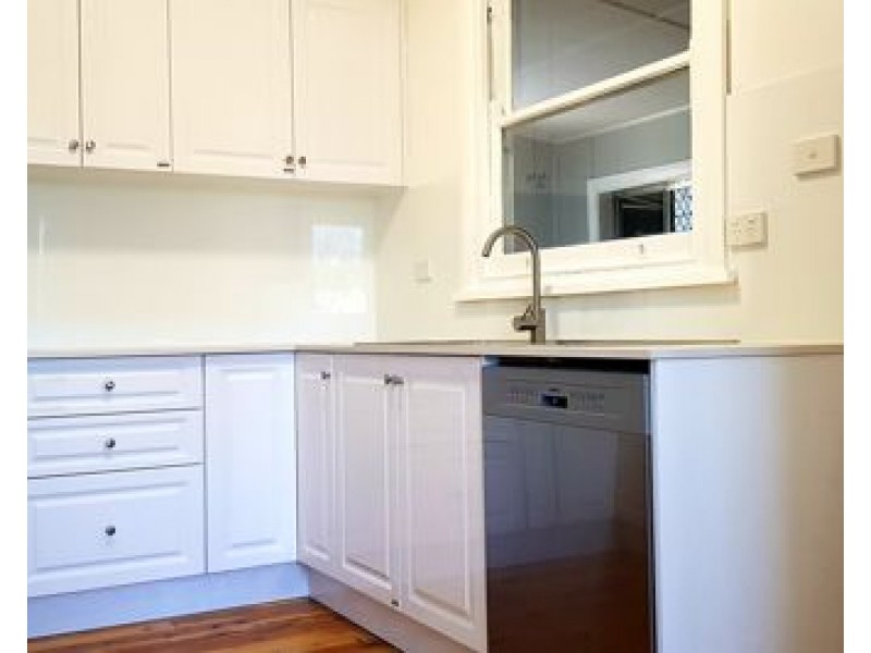 2 Cambridge Street, Tamworth NSW 2340