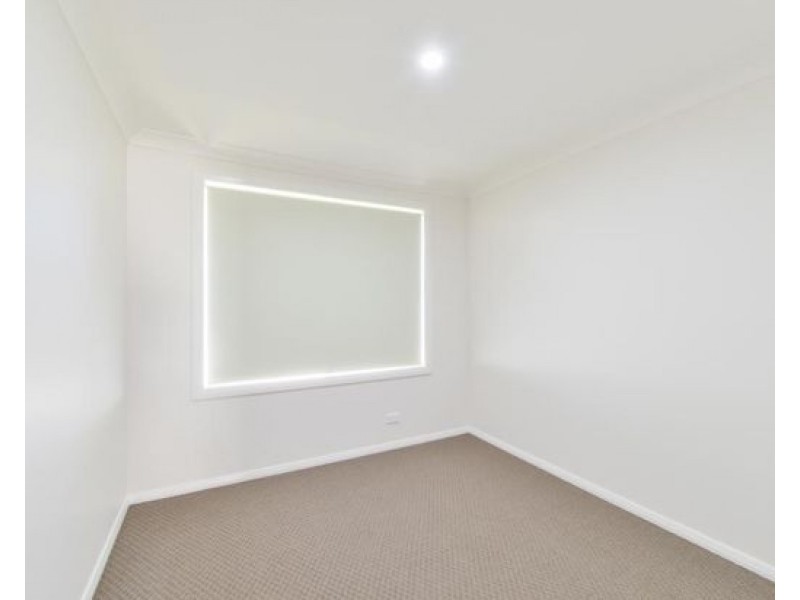 2A Reginald Drive, Tamworth NSW 2340