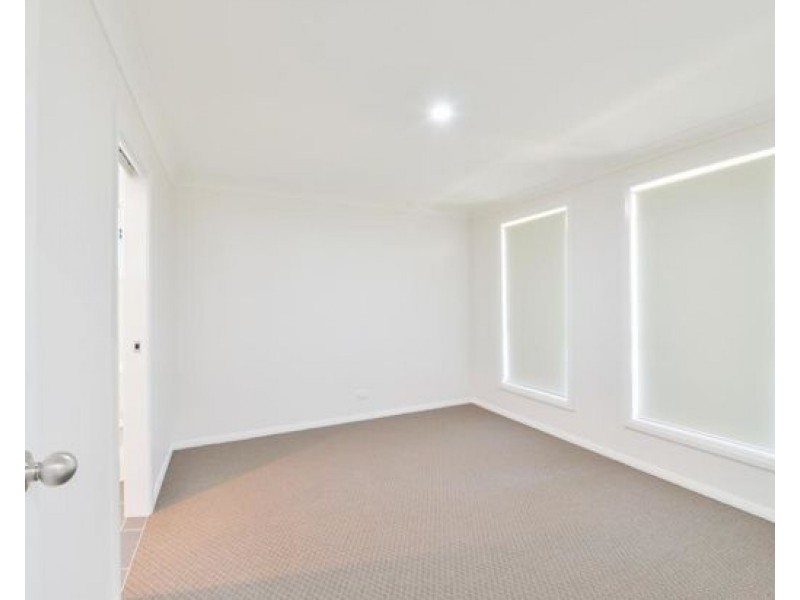 2A Reginald Drive, Tamworth NSW 2340