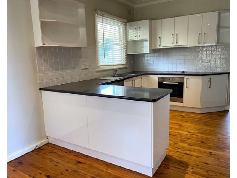 24 McRae Street, Hillvue NSW 2340