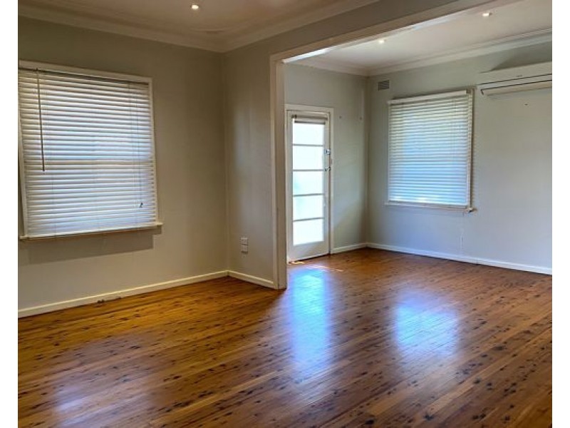 24 McRae Street, Hillvue NSW 2340