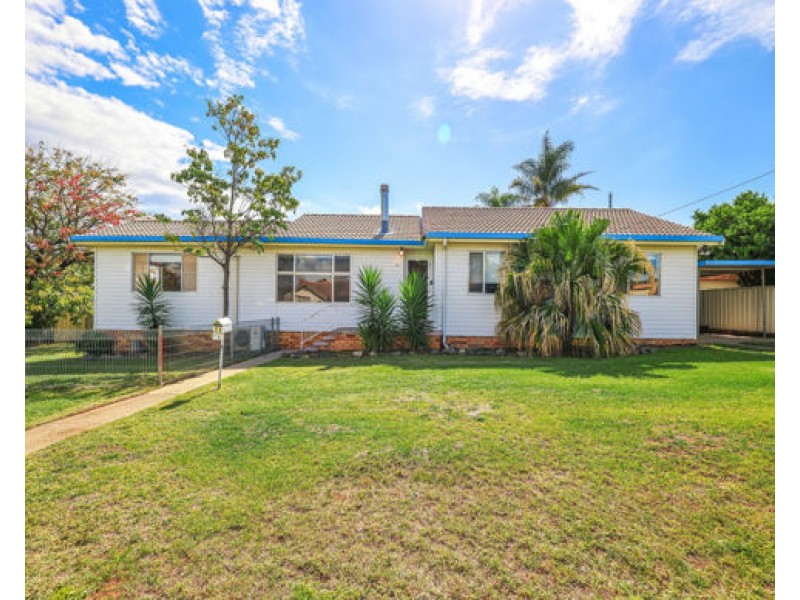 25 John Street, Tamworth NSW 2340