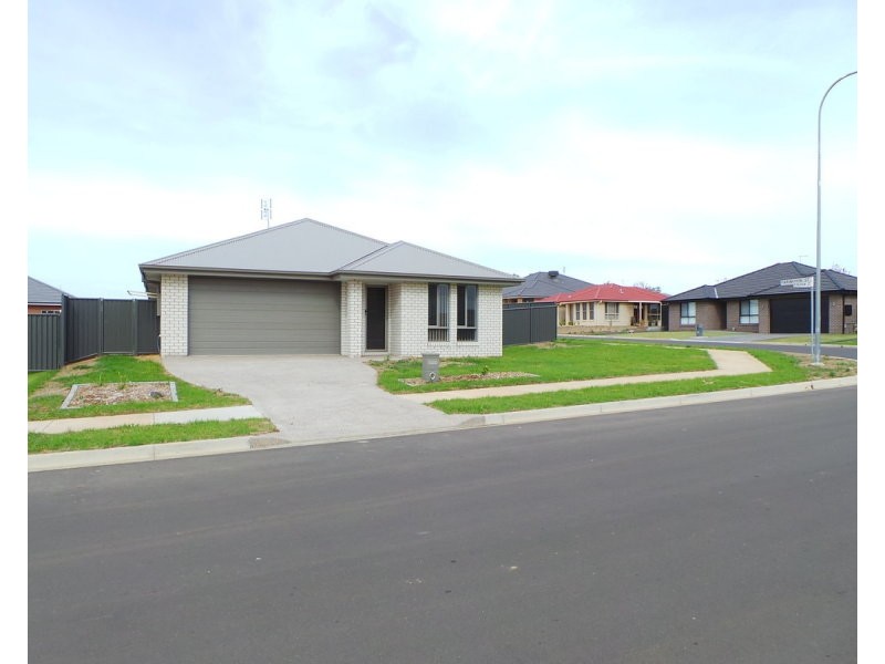 2 Kingham Street, Tamworth NSW 2340