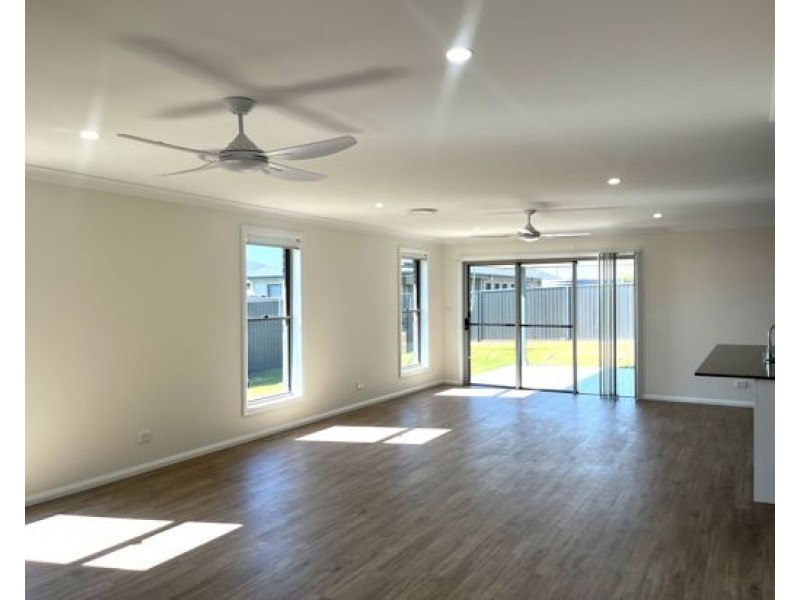 15 Evesham Circuit, Tamworth NSW 2340