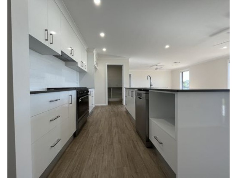 15 Evesham Circuit, Tamworth NSW 2340