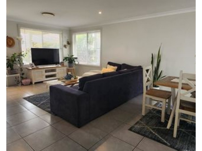 8 Conimbla Cres, Tamworth NSW 2340