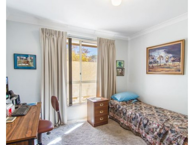 25 Ford Street, Tamworth NSW 2340