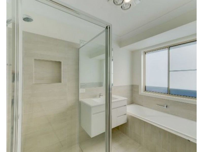 2/5 Francis Avenue, Tamworth NSW 2340