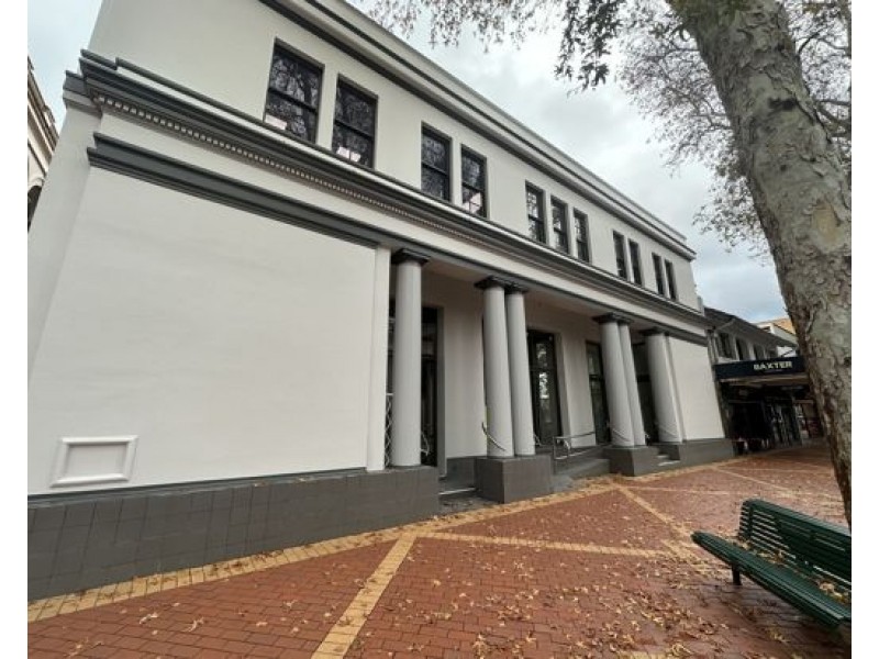 404 Peel Street, Tamworth NSW 2340