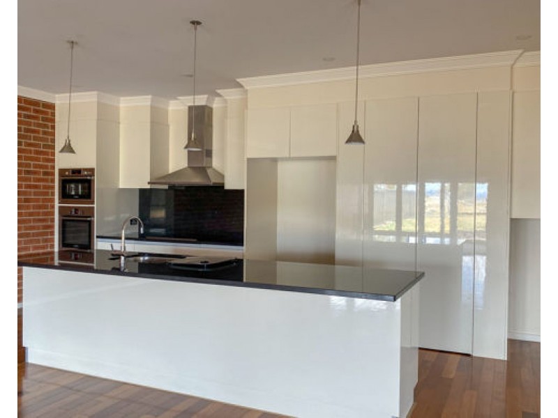 2/74a The Heights, Tamworth NSW 2340