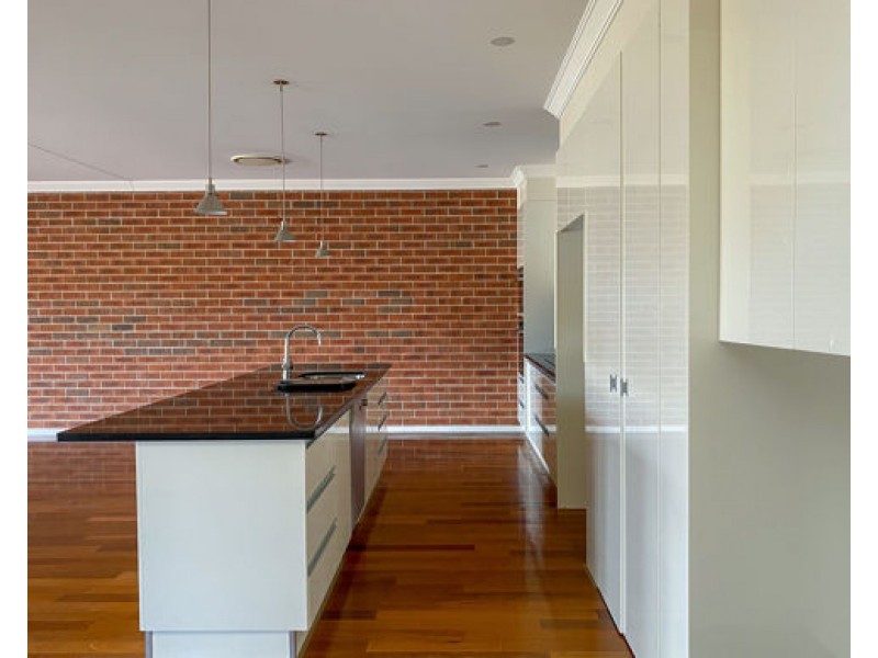2/74a The Heights, Tamworth NSW 2340