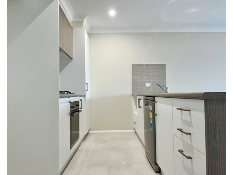 8 Kestral Street, Tamworth NSW 2340