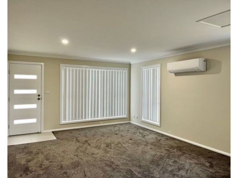 8a Kestral Street, Tamworth NSW 2340