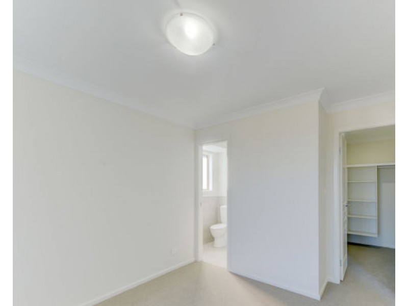 2/3 Francis Avenue, Tamworth NSW 2340