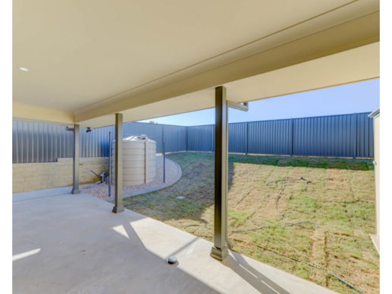 2/3 Francis Avenue, Tamworth NSW 2340