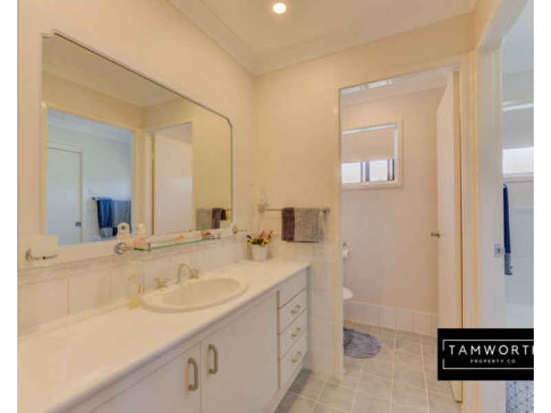 13 Craigends Place, Tamworth NSW 2340