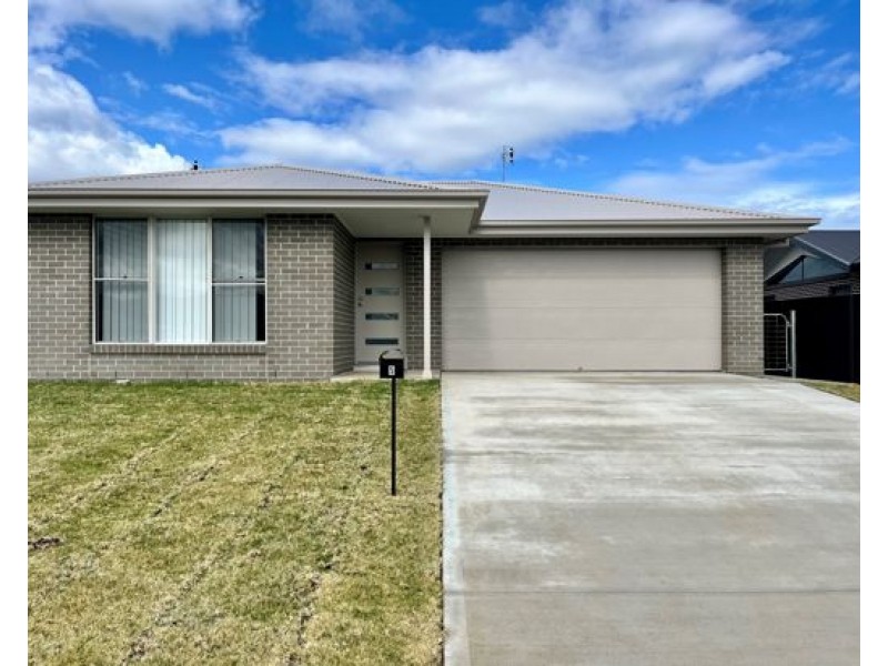 5 Fairymartin Lane, Tamworth NSW 2340