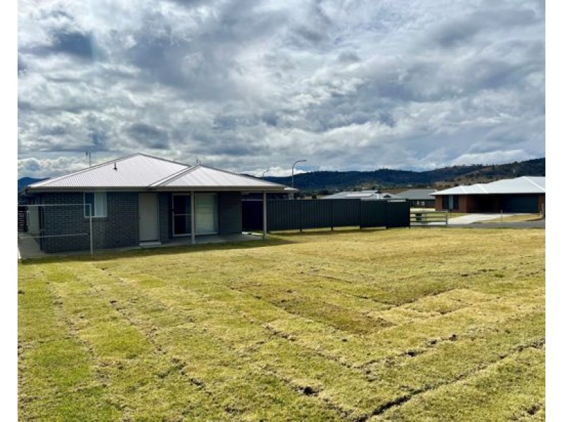 5 Fairymartin Lane, Tamworth NSW 2340