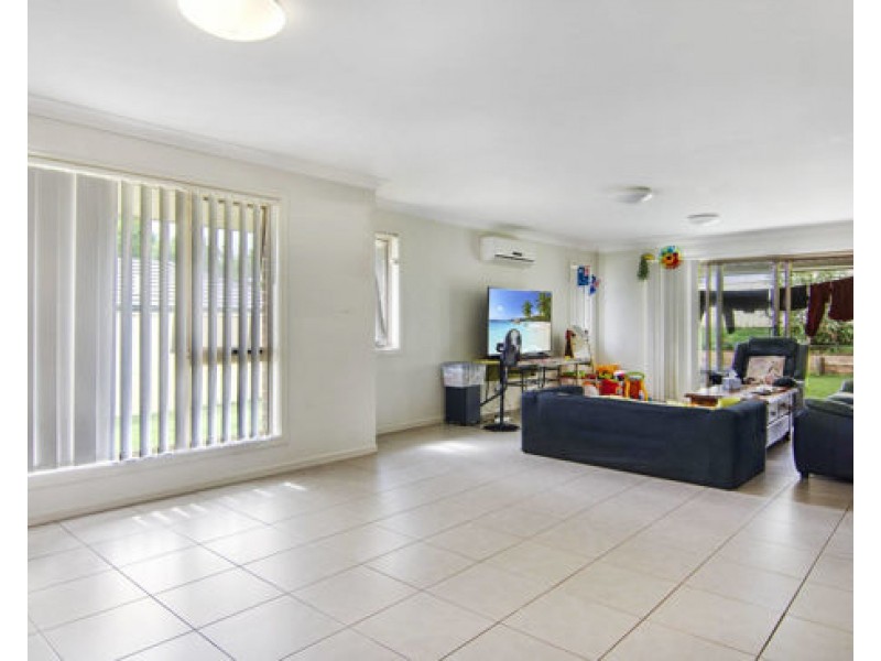 20 Regal Park Drive, Tamworth NSW 2340