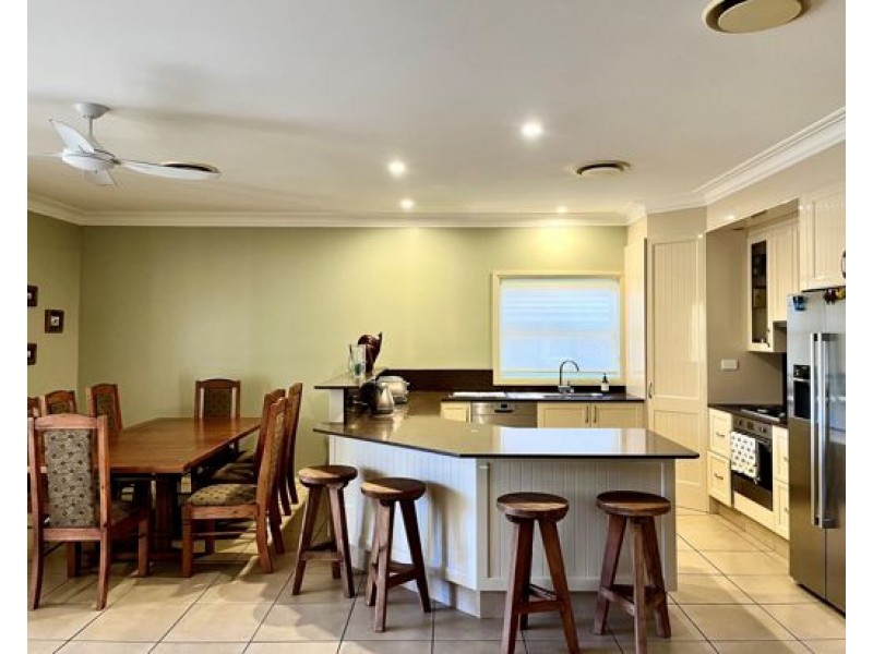 10 The Heights, Tamworth NSW 2340