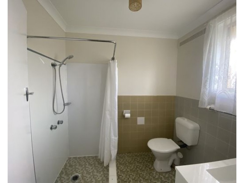 2/14 Kent Street, Tamworth NSW 2340