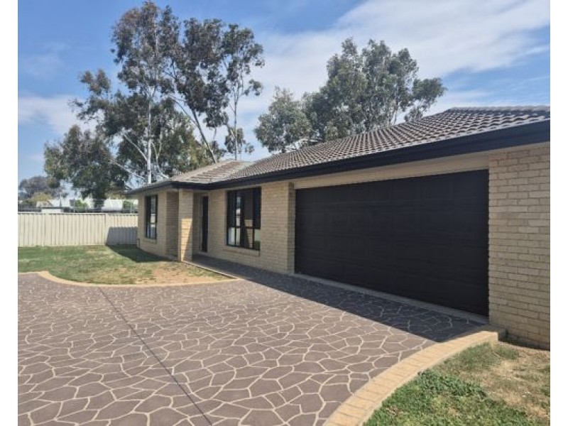 28 Bowman Drive, Tamworth NSW 2340