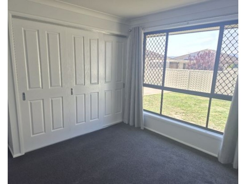 28 Bowman Drive, Tamworth NSW 2340