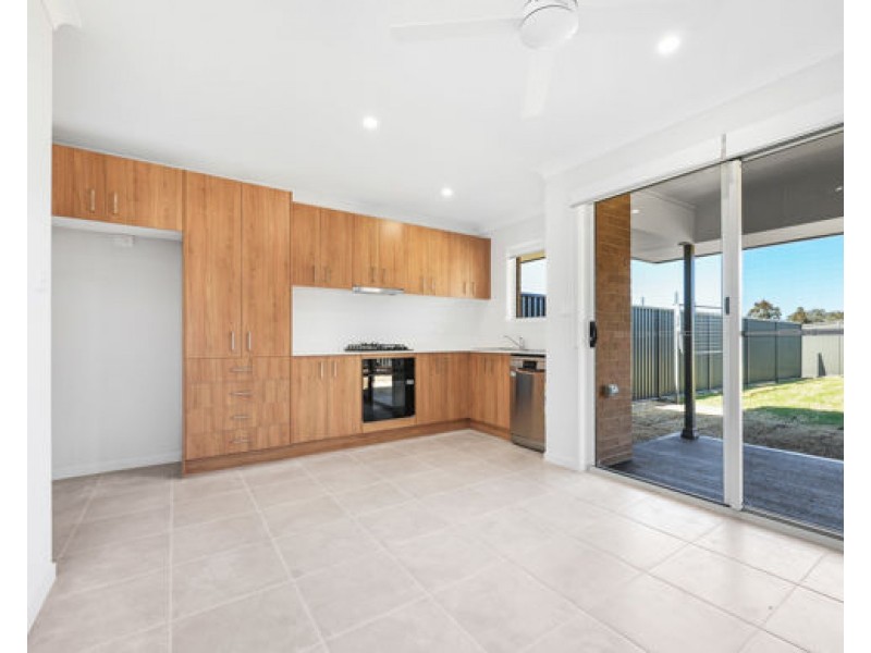 2/35 Rosella Avenue, Tamworth NSW 2340