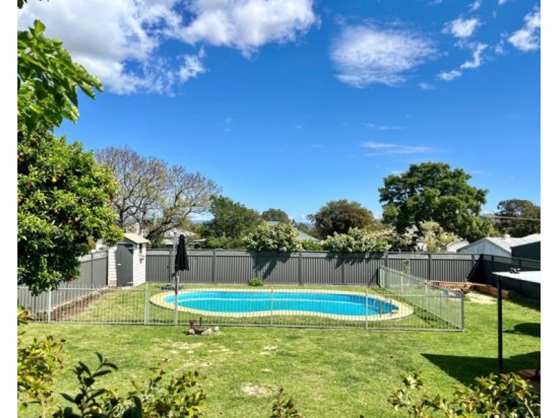 22 Janison Street, Tamworth NSW 2340