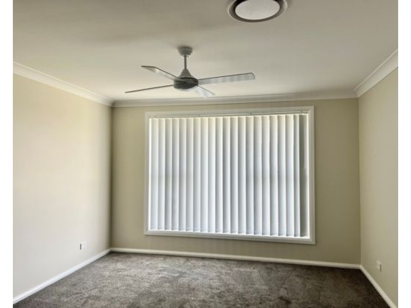 13 Cliffdale Place, Kootingal NSW 2352