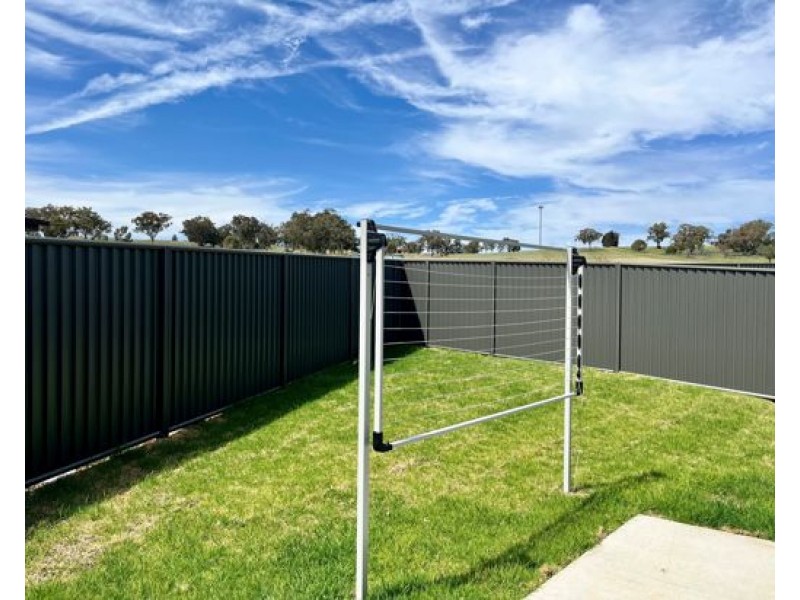 97a Evesham Circuit, Tamworth NSW 2340