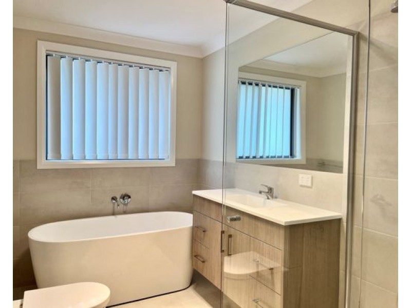 97 Evesham Circuit, Tamworth NSW 2340
