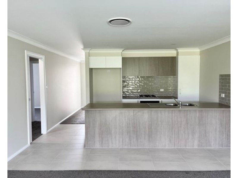 97 Evesham Circuit, Tamworth NSW 2340