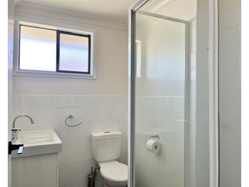 2/9 Karwin Street, Tamworth NSW 2340