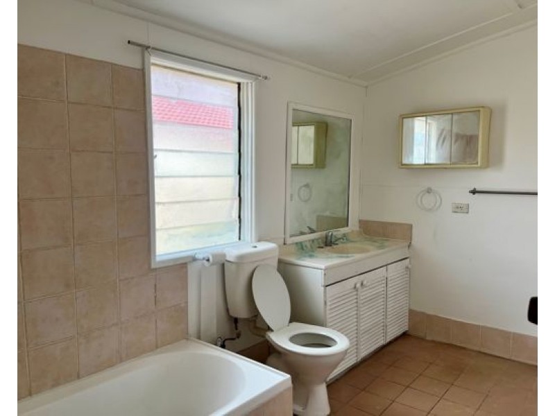 33 Margaret Street, Tamworth NSW 2340