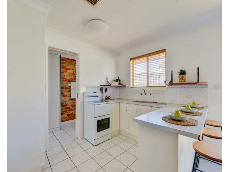 2/12 Curlew Crescent, Tamworth NSW 2340