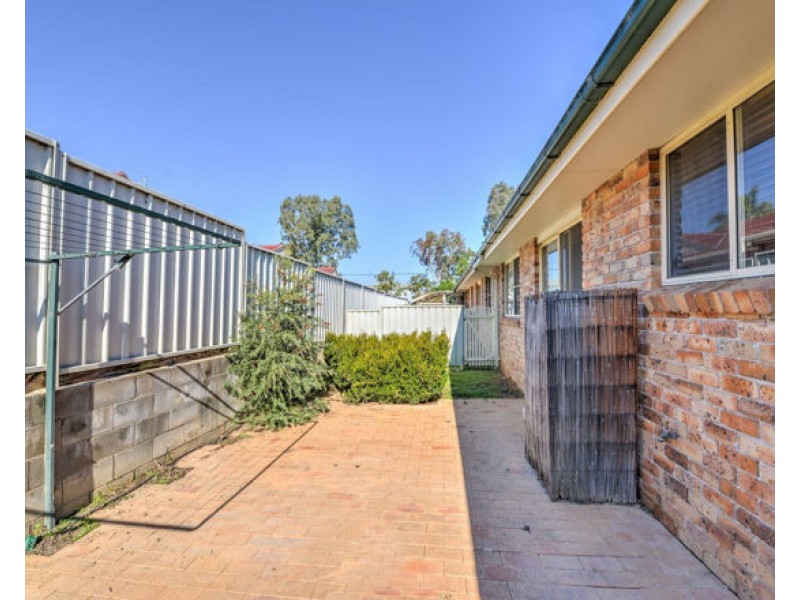 2/12 Curlew Crescent, Tamworth NSW 2340