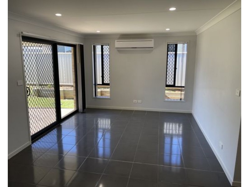 60 Tulipwood Crescent, Tamworth NSW 2340